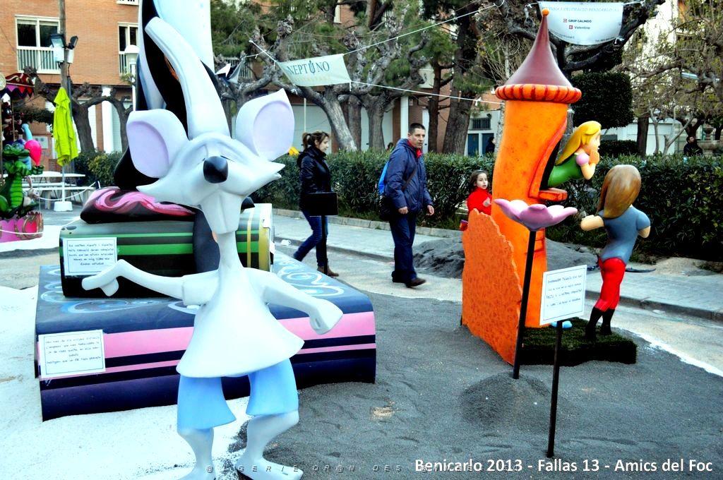 13- Falla Amics del foc 004.JPG